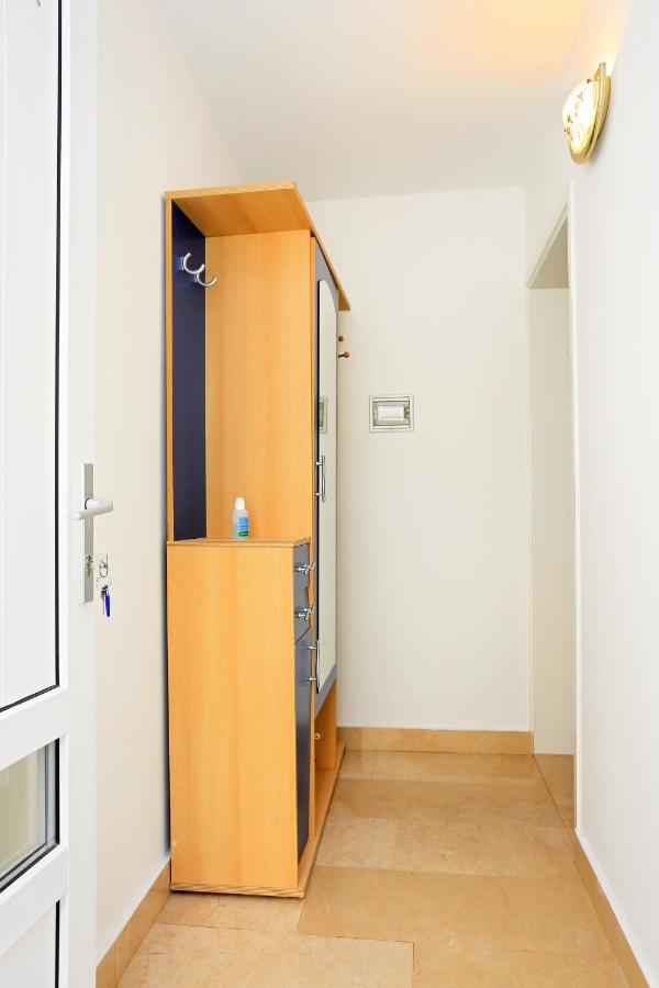 מימיצה Apartments With A Parking Space Marusici, Omis - 18497 מראה חיצוני תמונה